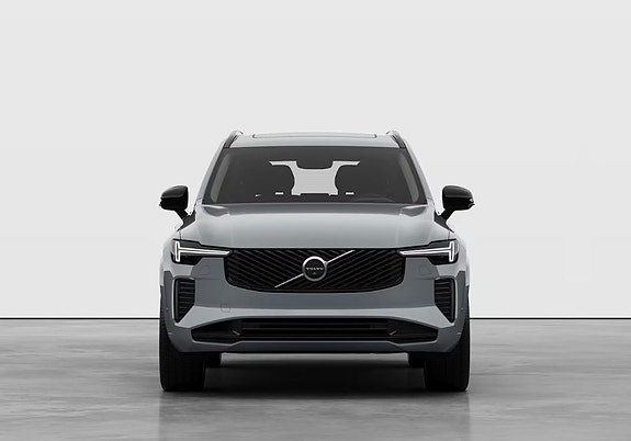 Volvo XC90 3 of 14