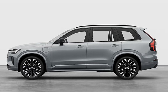 Volvo XC90 4 of 14