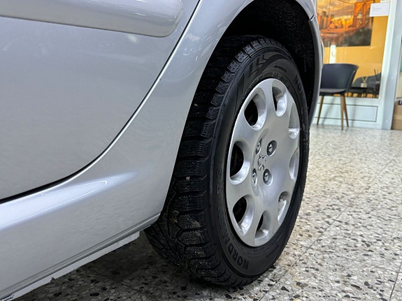 Peugeot 307 9 of 23