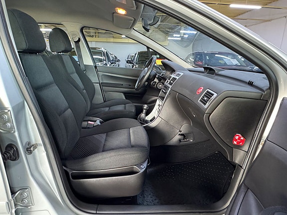 Peugeot 307 18 of 23