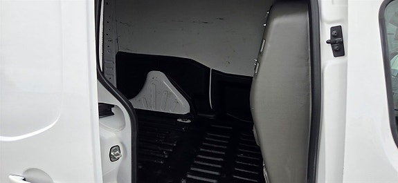 Peugeot Partner 15 of 17