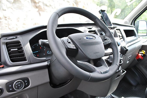 Ford Transit 11 of 16