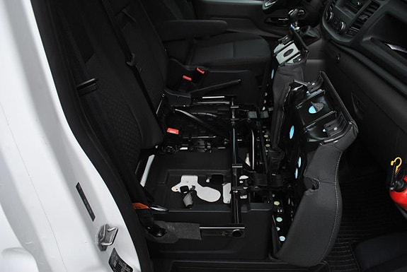 Ford Transit 15 of 16