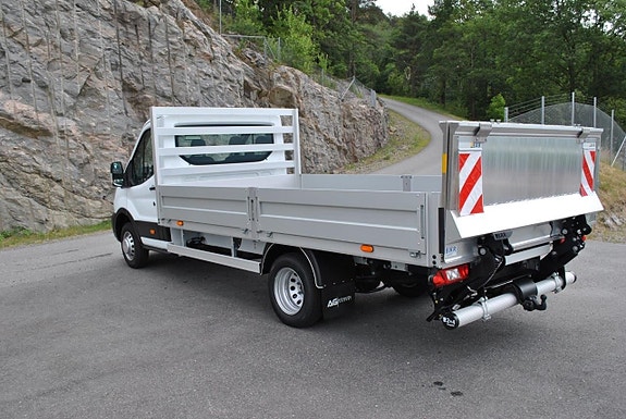Ford Transit 3 of 5