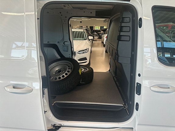 Volkswagen Caddy Maxi 19 of 26