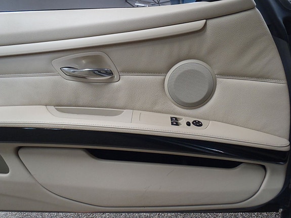 BMW 335i 10 of 15