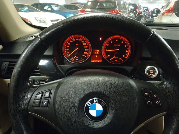 BMW 335i 9 of 15