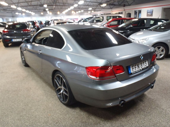 BMW 335i 2 of 15