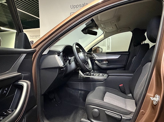 Mazda CX-80 10 of 16