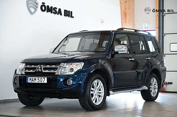 Mitsubishi Pajero 2 of 5