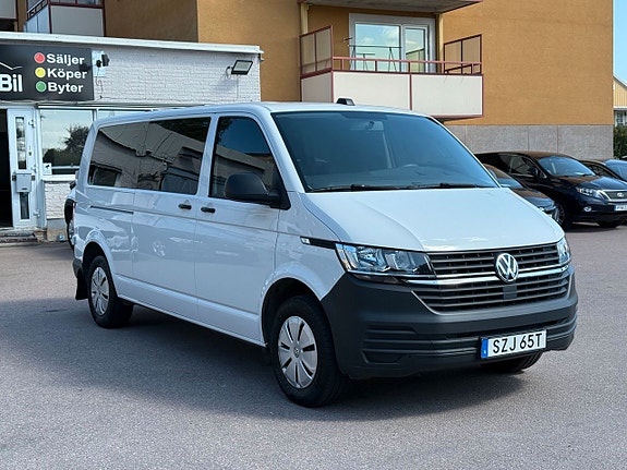 Volkswagen Caravelle 3 of 5