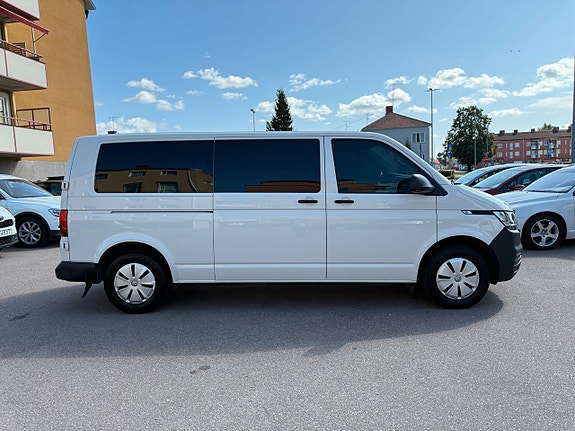 Volkswagen Caravelle 5 of 5
