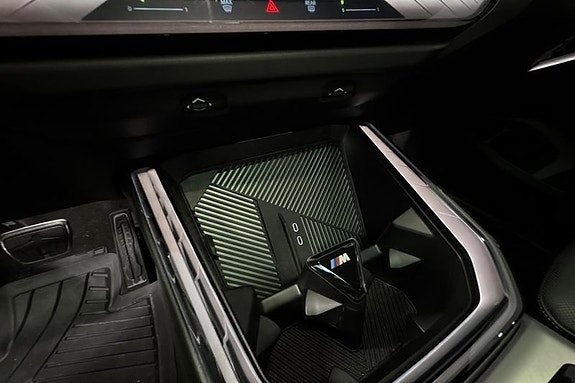 BMW X3 11 of 18