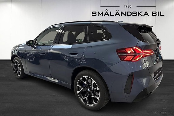 BMW X3 4 of 5