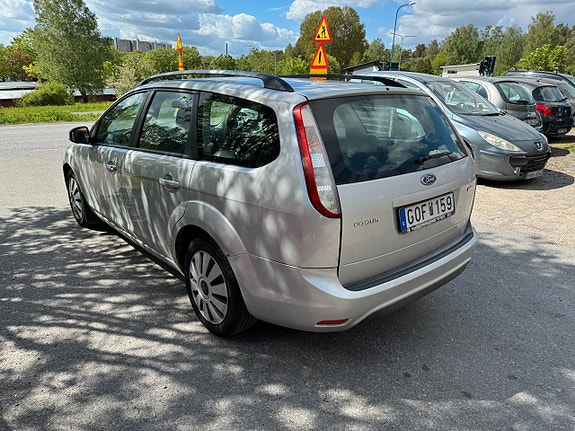 Ford Focus 3 of 5