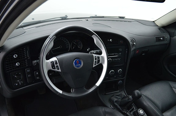 Saab 9-5 12 of 22