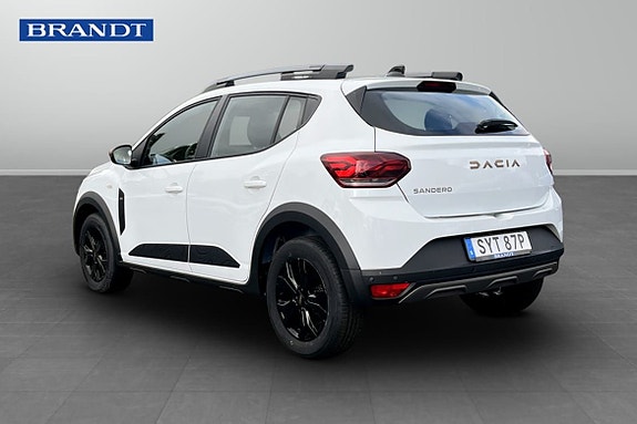 Dacia Sandero Stepway 2 of 5