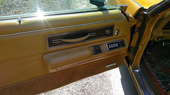 Chrysler New Yorker 7 of 11