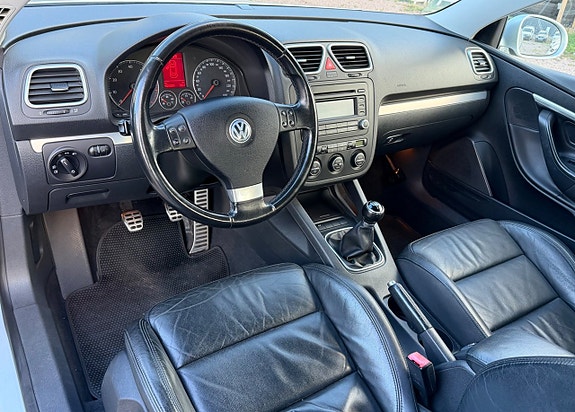 Volkswagen Eos 7 of 8