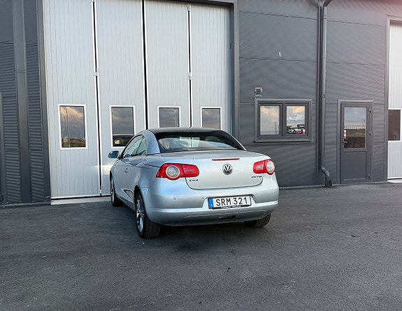 Volkswagen Eos 3 of 8
