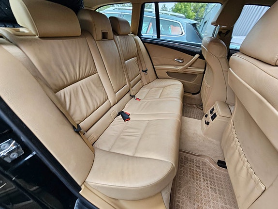 BMW 525 10 of 16