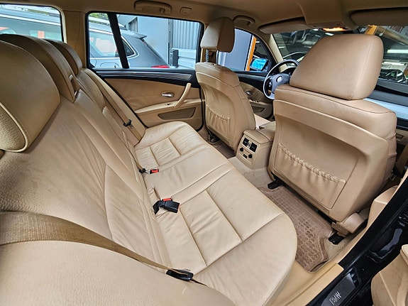 BMW 525 11 of 16