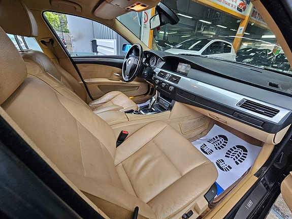 BMW 525 8 of 16