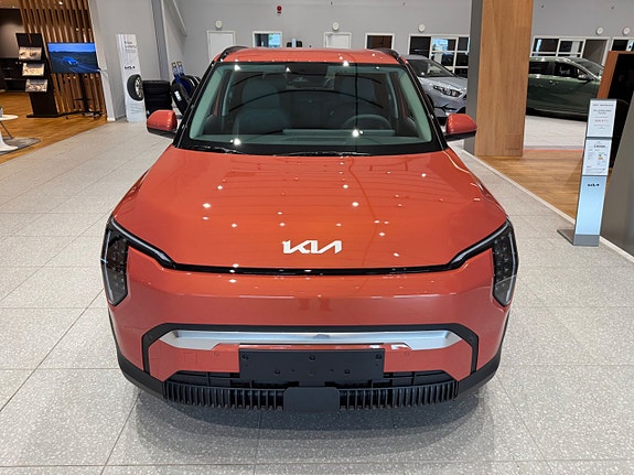 Kia EV3 6 of 11