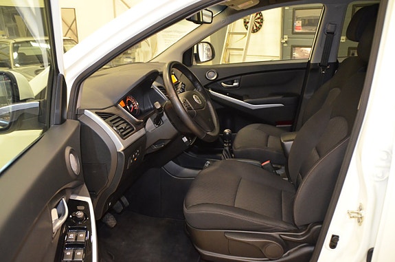 SsangYong Korando 12 of 16