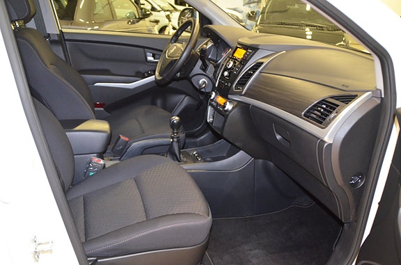 SsangYong Korando 10 of 16
