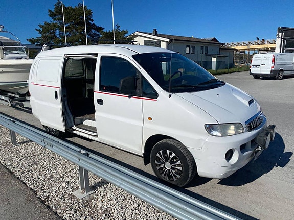 Hyundai H-1 5 of 5