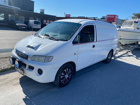 Hyundai H-1 10 of 12