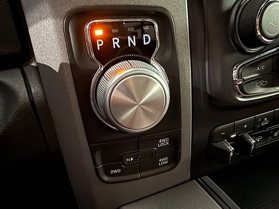 Dodge RAM 1500 12 of 30