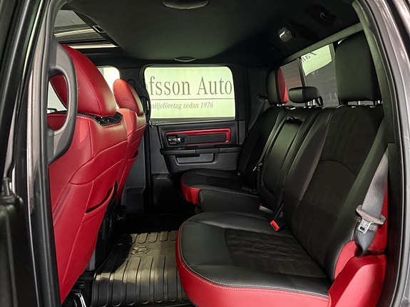 Dodge RAM 1500 26 of 30