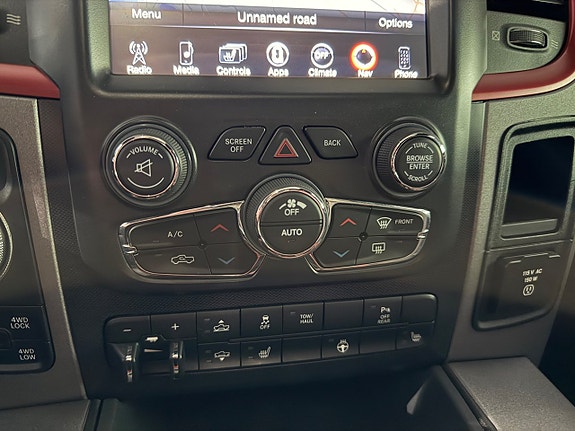 Dodge RAM 1500 13 of 30