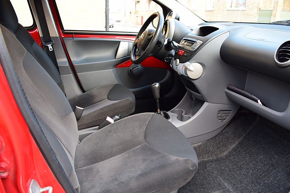 Citroen C1 7 of 9