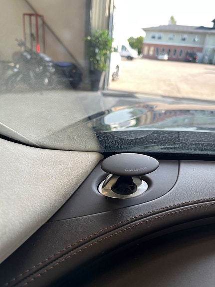 Audi A8 23 of 27