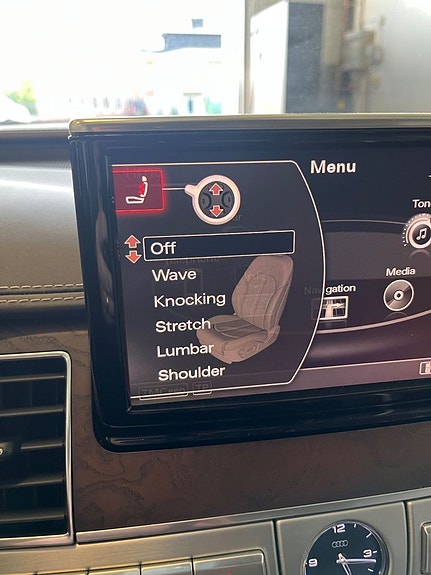 Audi A8 11 of 27