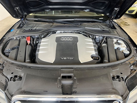 Audi A8 8 of 27
