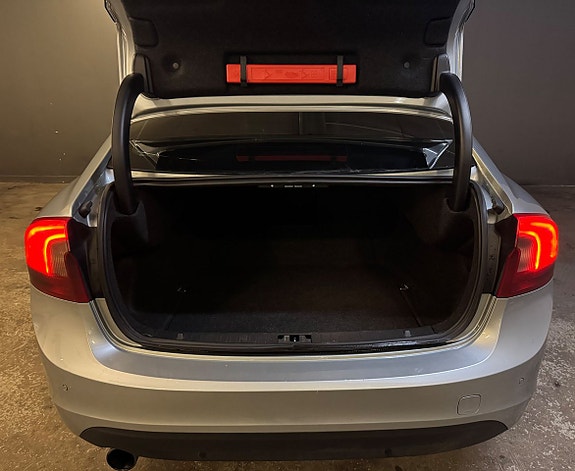 Volvo S60 5 of 5
