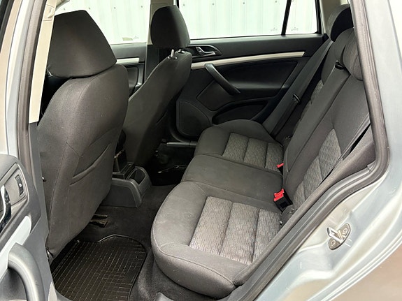 Skoda Octavia 10 of 15