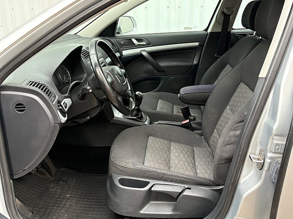 Skoda Octavia 9 of 15
