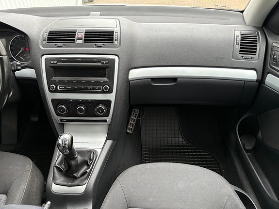 Skoda Octavia 14 of 15