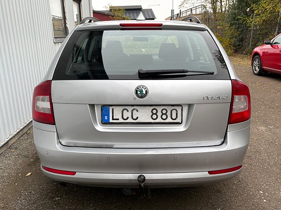 Skoda Octavia 6 of 15
