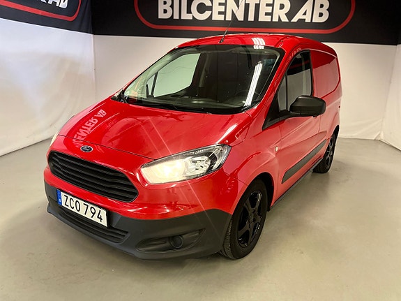 Ford Transit Courier 4 of 18