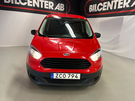 Ford Transit Courier 5 of 18
