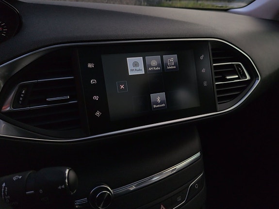 Peugeot 308 21 of 27