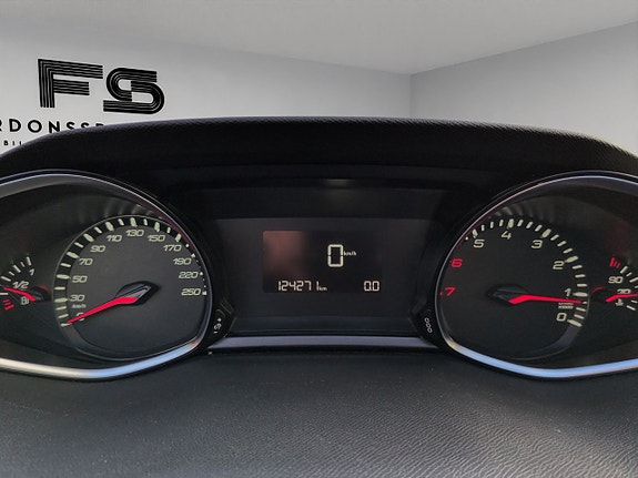 Peugeot 308 18 of 27