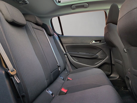 Peugeot 308 14 of 27