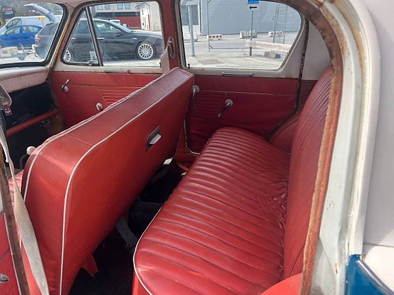 Hillman Minx 19 of 27